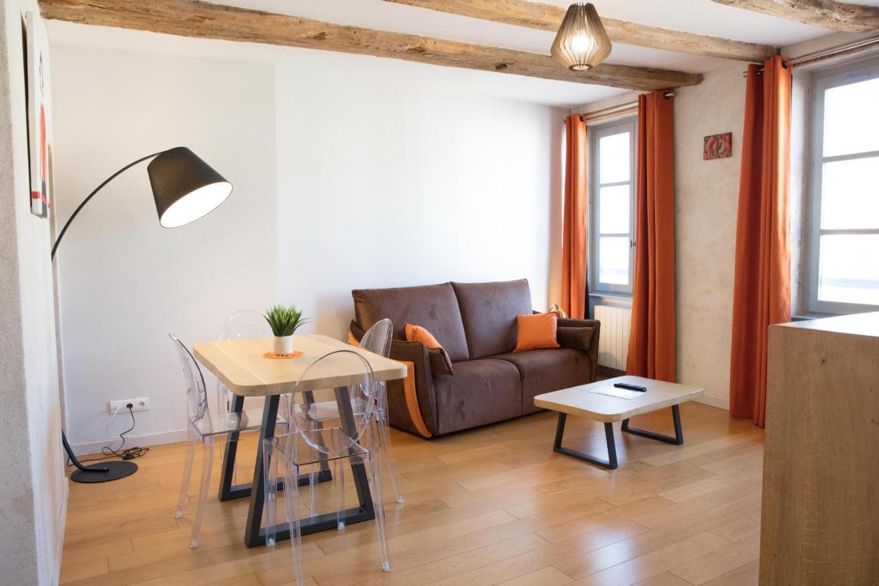 Appartement A-Mi-Chemin - Centre-Ville De Tournus Bagian luar foto